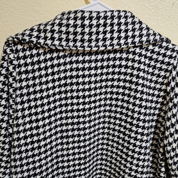 Houndstooth Coat - Picture 8 of 8